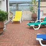 Гостевой дом Residencial Mares 3*