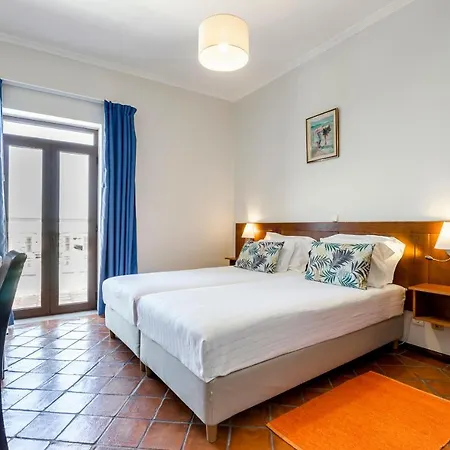 Residencial Mares Guest house Tavira