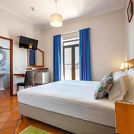 Residencial Mares 3* Tavira