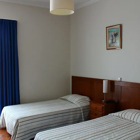 Residencial Mares 3*