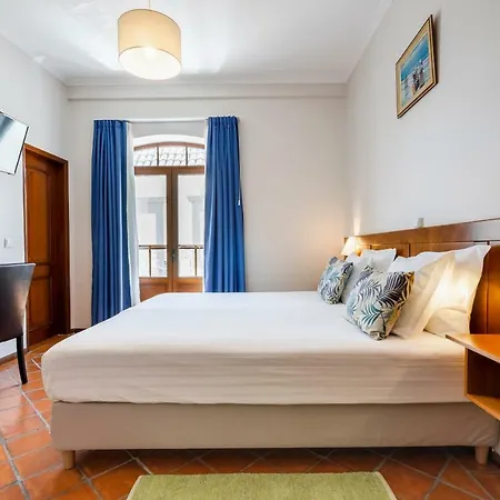 Residencial Mares Guest house