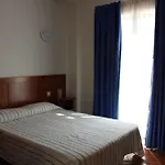 Residencial Mares 3*